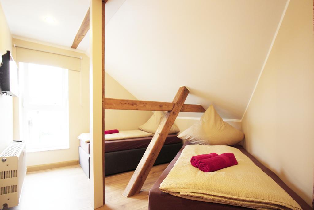 Apartments Roehrstrasse Weimar  Phòng bức ảnh